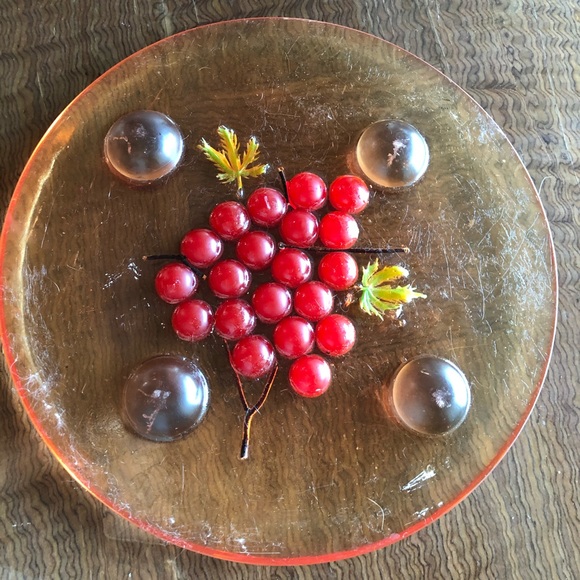 Vintage ‘ 60s ‘70s Cherries Lucite W Feet Trivet - Picture 6 of 7